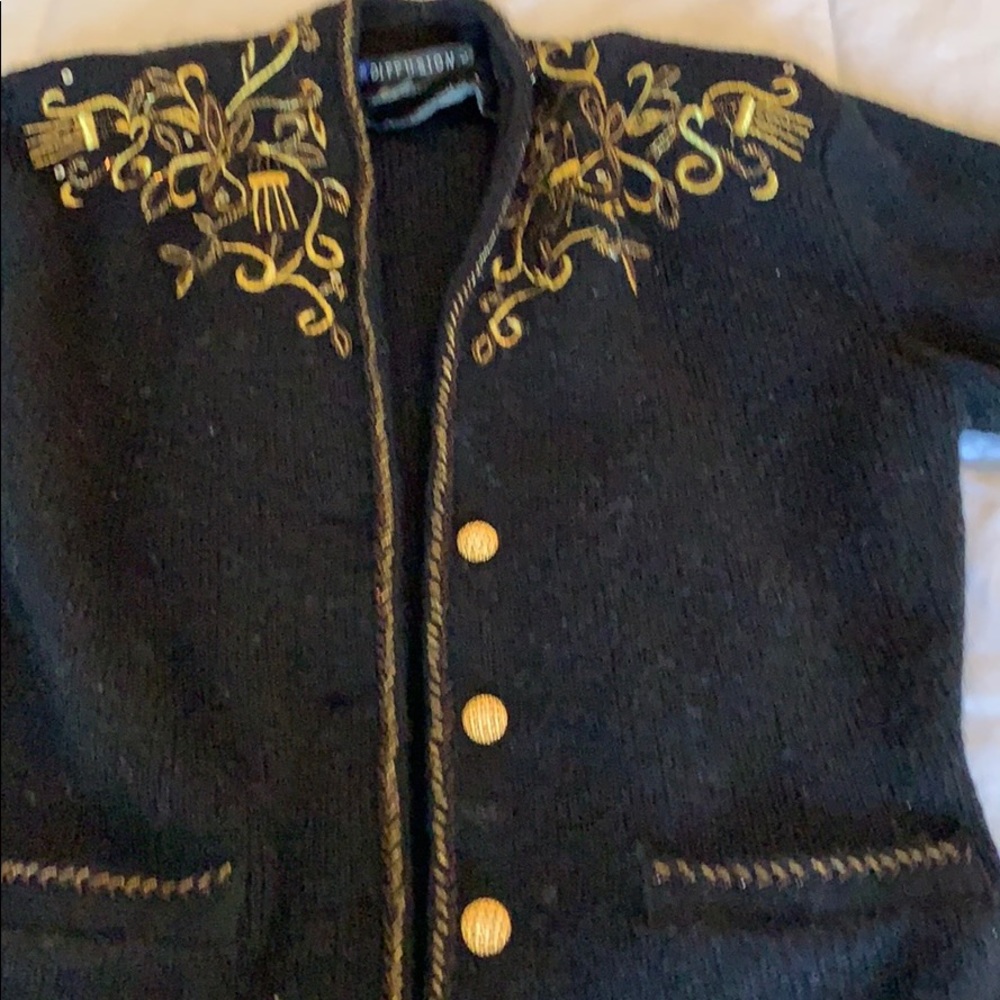 Wool sweater with gold embroidery